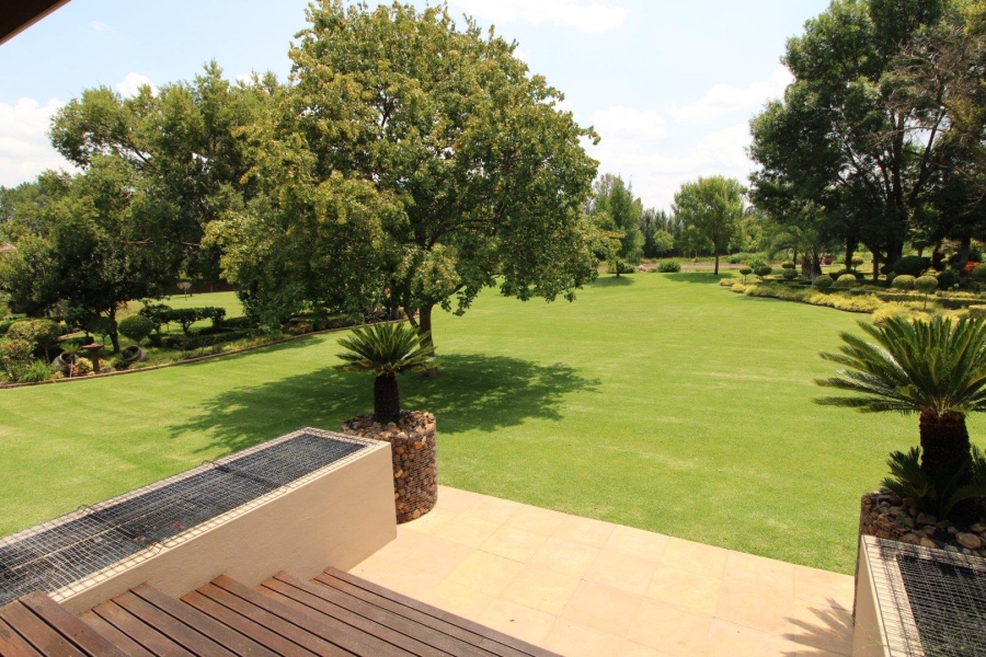 11 Bedroom Property for Sale in Van Der Hoff Park North West